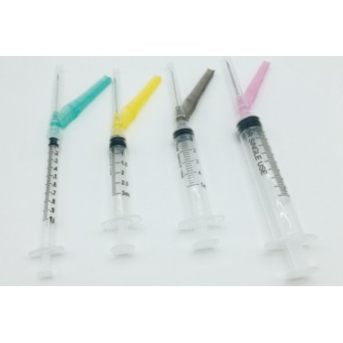 Disposable safety syringe wirh exchangable needle