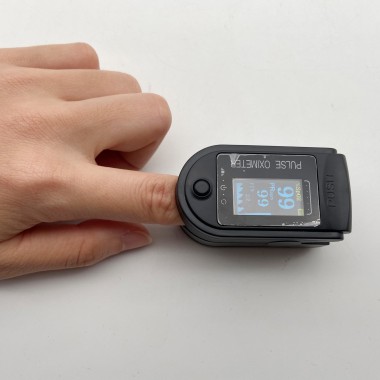 IN-C013-4 Finger Clip Pulse Oximeter with OLED Display with bluebooth