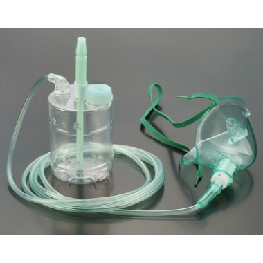 Disposable humidifying oxygen mask